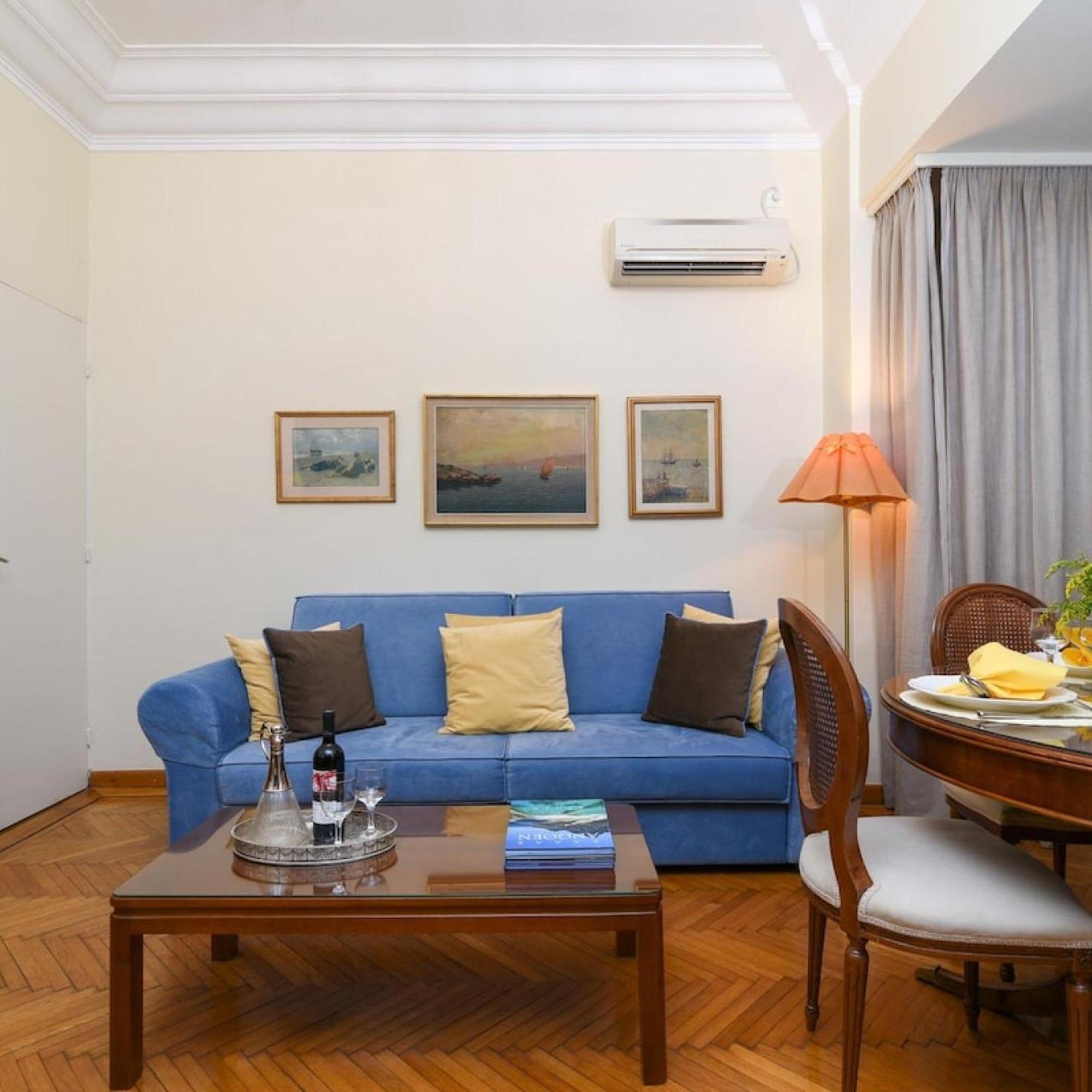 Classy Apartment In The Heart Of Атина Екстериор снимка