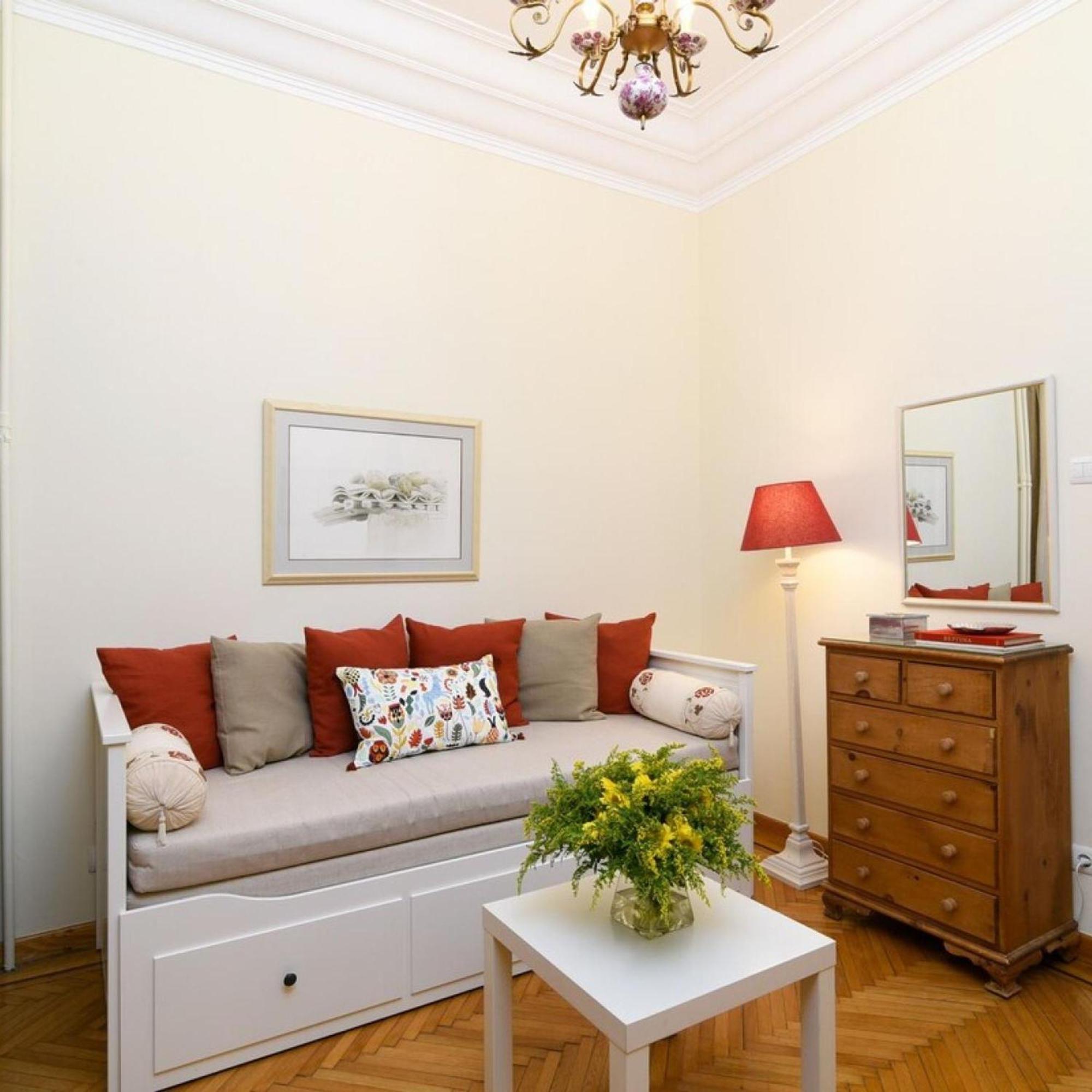 Classy Apartment In The Heart Of Атина Екстериор снимка